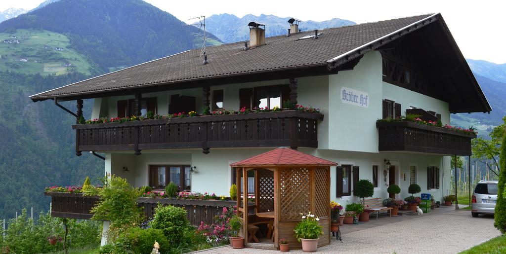 Zimmervermietung Groeberhof Schenna Buitenkant foto