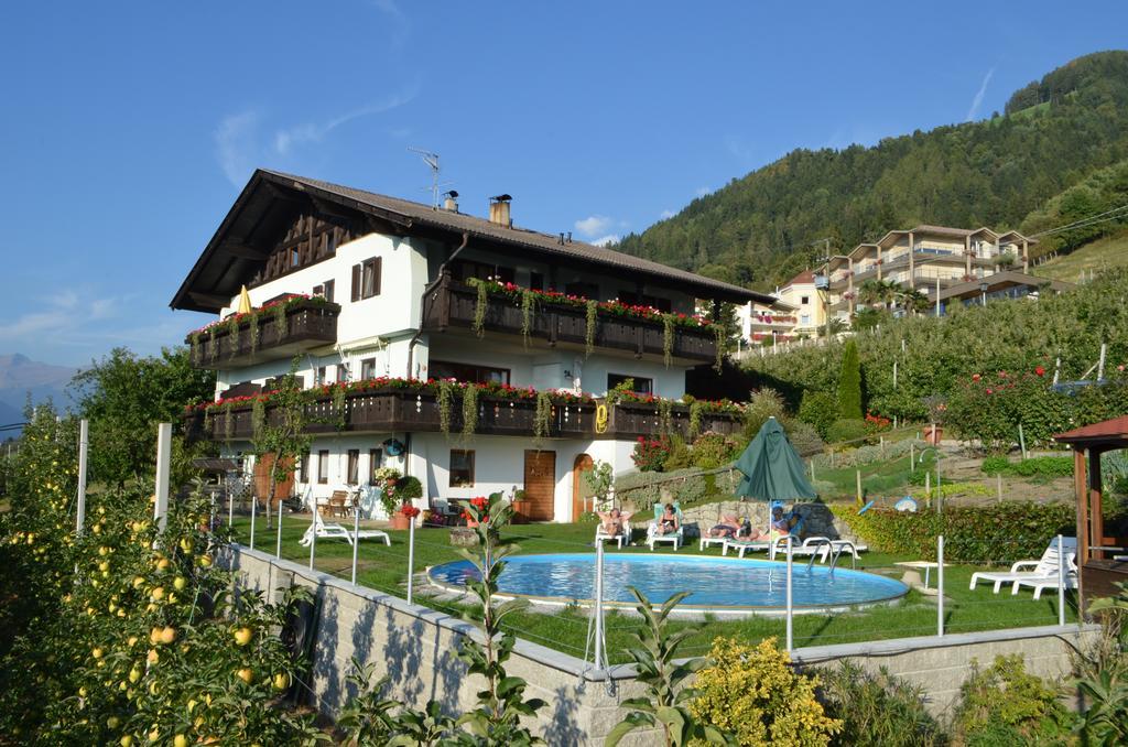 Zimmervermietung Groeberhof Schenna Buitenkant foto